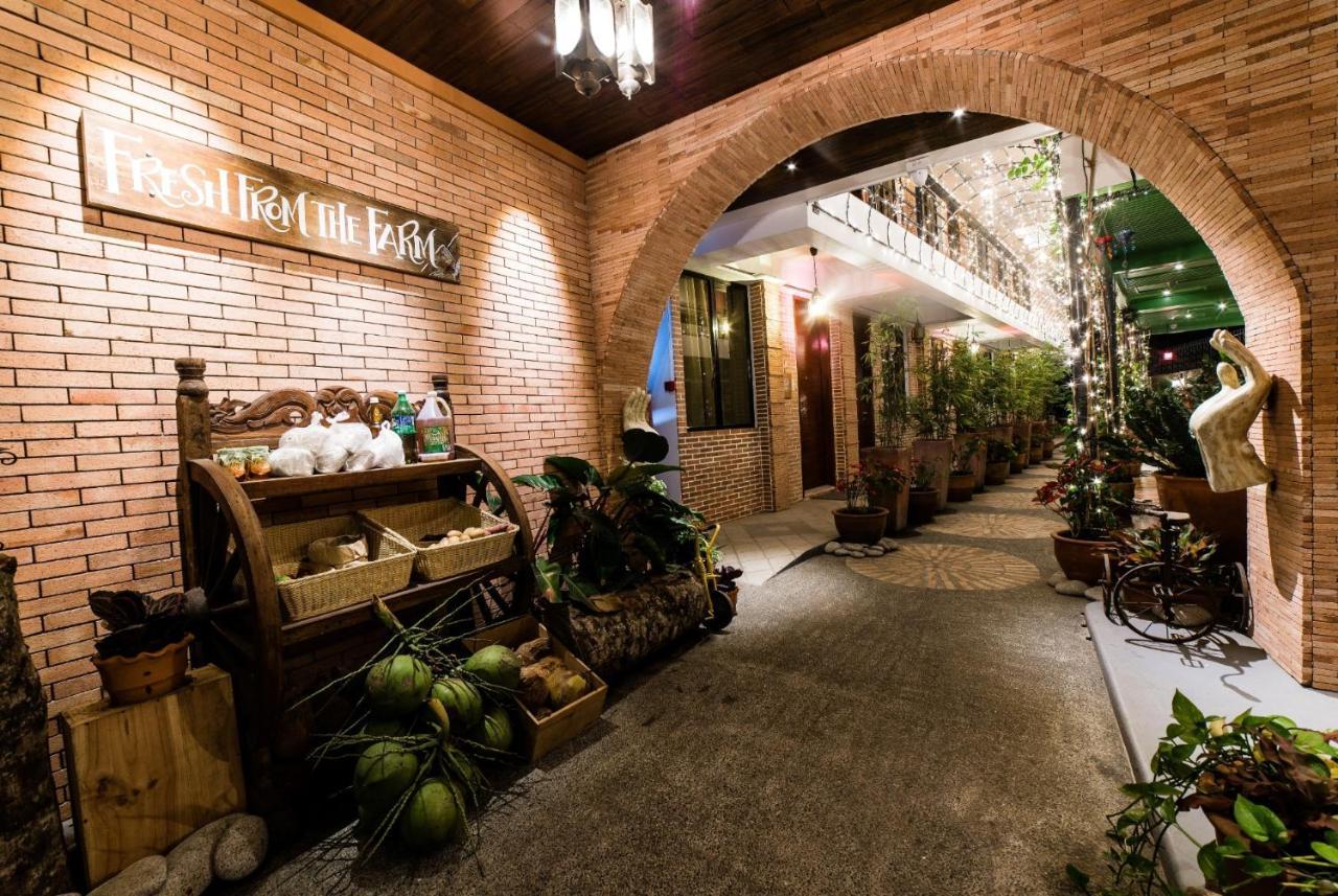 Gwandalan House Dipolog Exterior foto